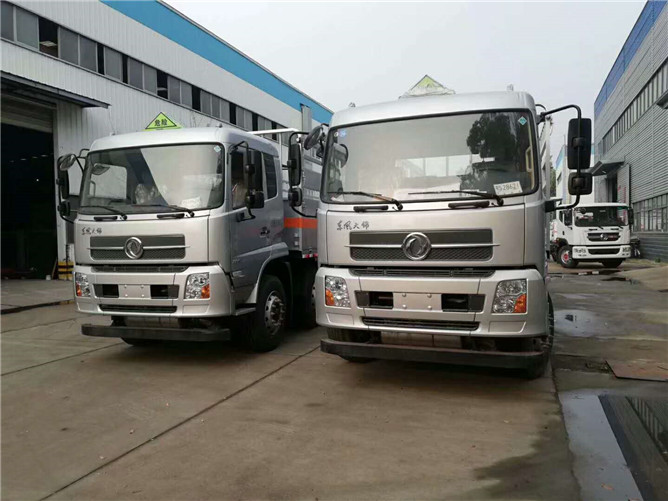 氣瓶運(yùn)輸車報(bào)價(jià).jpg