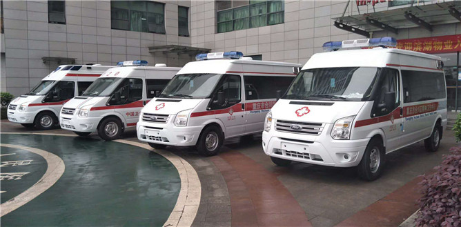 福特V348監(jiān)護(hù)救護(hù)車(chē).jpg